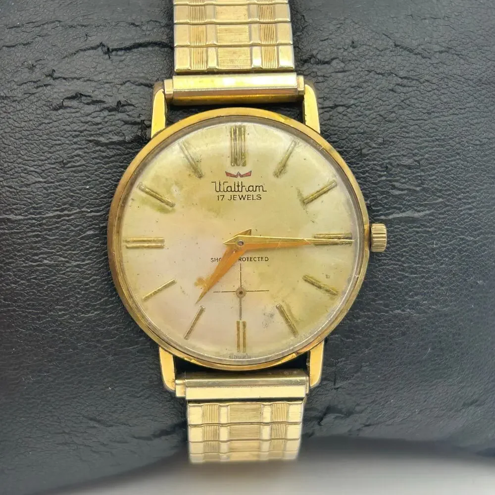 Vintage Waltham Men’s Watch featuring 17-jewel Mechanical Mov’t Gold-tone